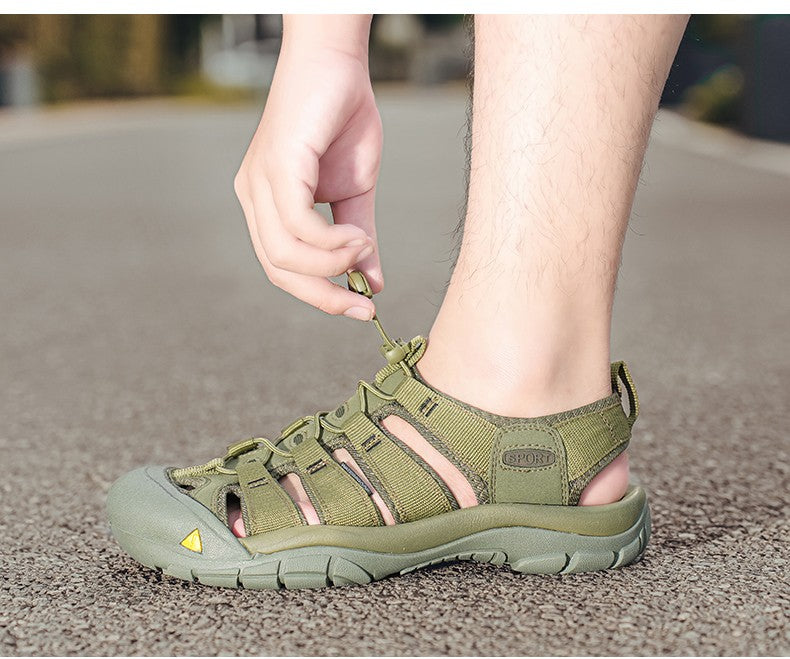 2025 Summer Men's Sandals Thick soled Baotou beach shoes Outdoor oversized casual Shoes Male lightweight hollow sandals Homme