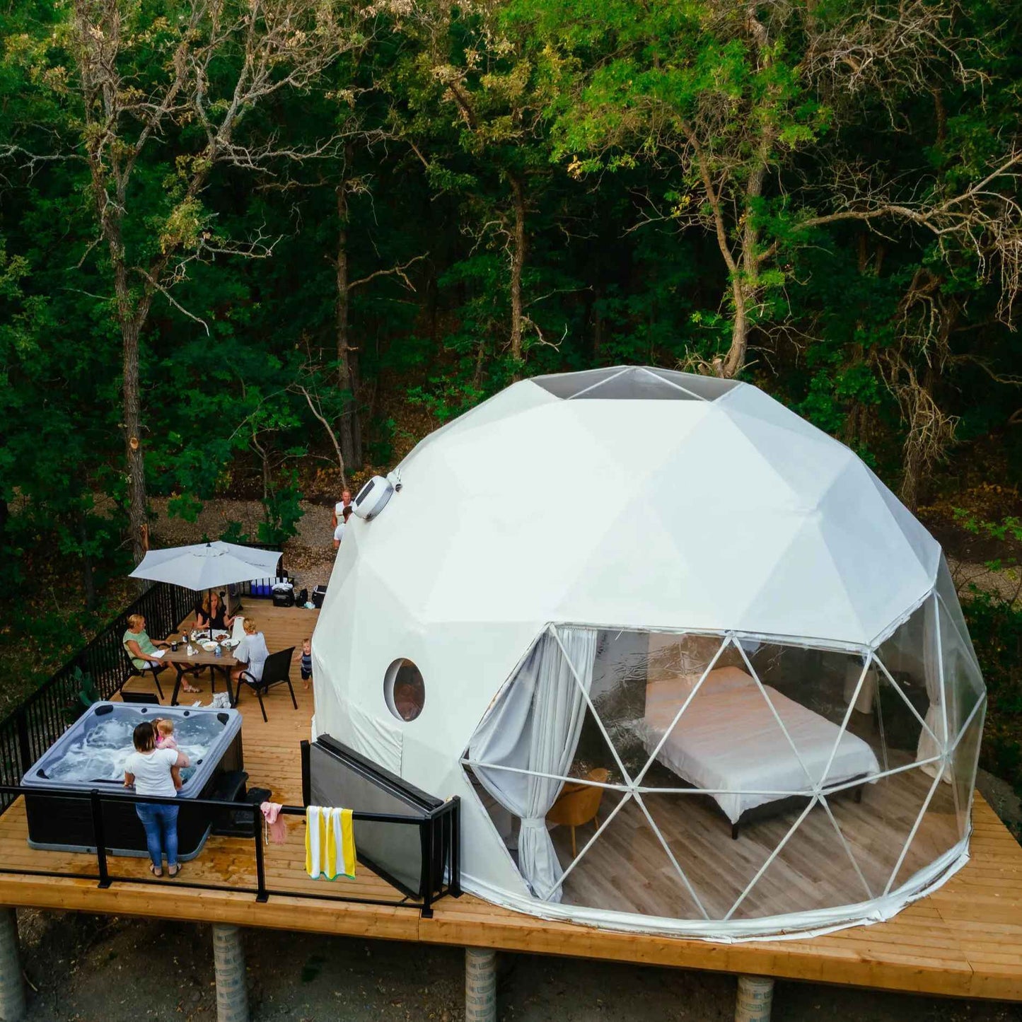 Geodesic Dome Manor greenhouse Tent Leisure Resort Vacation Outdoor Glamping Round Tent Transparent Starry Sky Luxury Hotel Dome