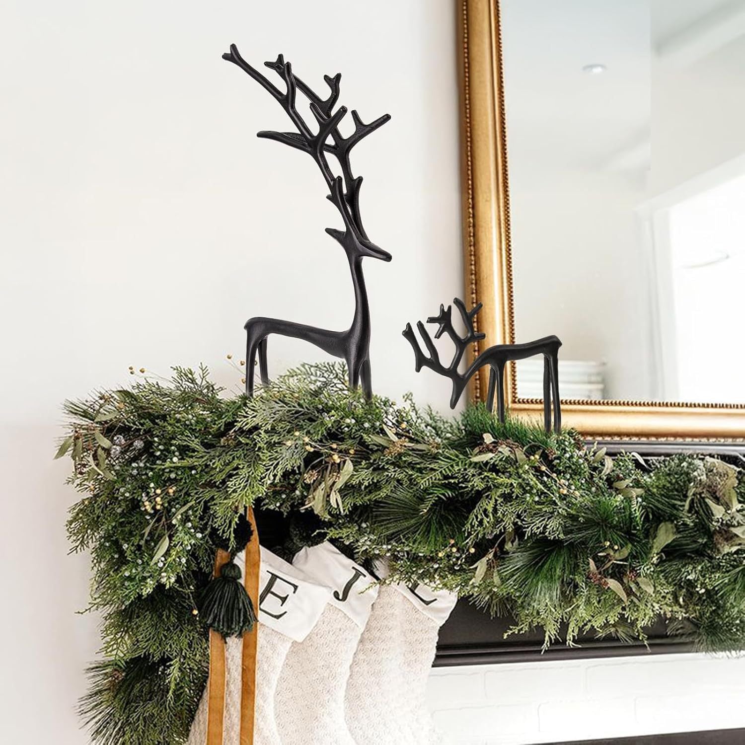 1pc Classic Elegant Black Letter Deer Figurine - Christmas Tree Topper & Year-Round Decor, Durable Plastic Home Gift