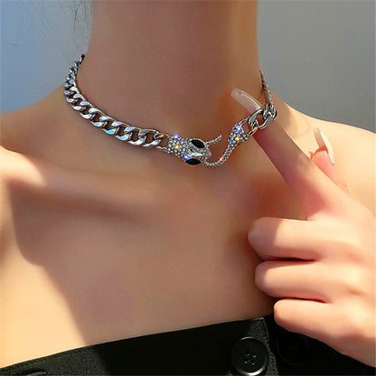 Colares com Pingente em Forma de Coração e Asas de Anjo Cor Prata Zircônia Cúbica 5A Estilo Minimalista Corrente na Clavícula Joias Femininas e para Meninas