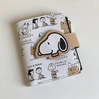 Bolsa Snoopy Carteira Curta Anime Desenho Animado Porta-moedas de Alto Valor Fofo com Zíper Porta-cartões de Identidade Estudantil Bolsa com Vários Compartimentos Presentes de Aniversário para Mulheres e Homens