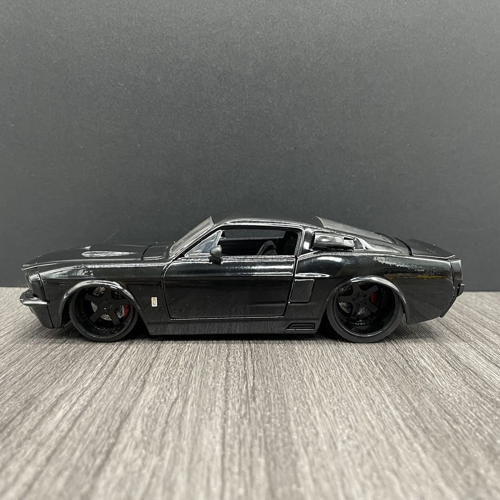 JADA 1:24 Ford Shelby GT500 1967 Carro de Liga Diecast e Veículos de Brinquedo Carro Modelo em Miniatura Escala de Carro para Crianças