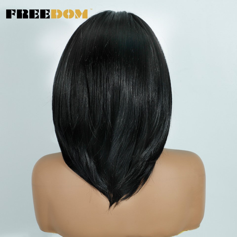 FREEDOM Perucas Sintéticas Front Lace para Mulheres 13x4 Pré-arrancadas Prontas Para Usar Peruca Curta Bob Com Franja Pré-cortada Ombre Blonde Lace Wigs