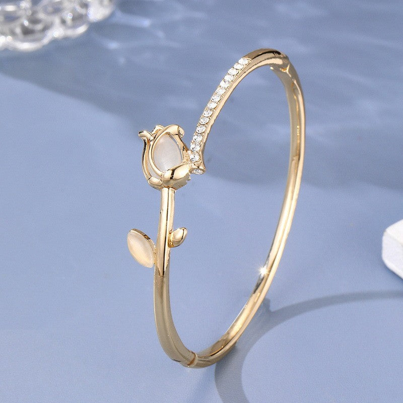 Pulseira de Tulipa de Opala Requintada com Zircônia para Mulheres Acessório Diário Personalizado da Moda Joias para Festas Presentes de Aniversário