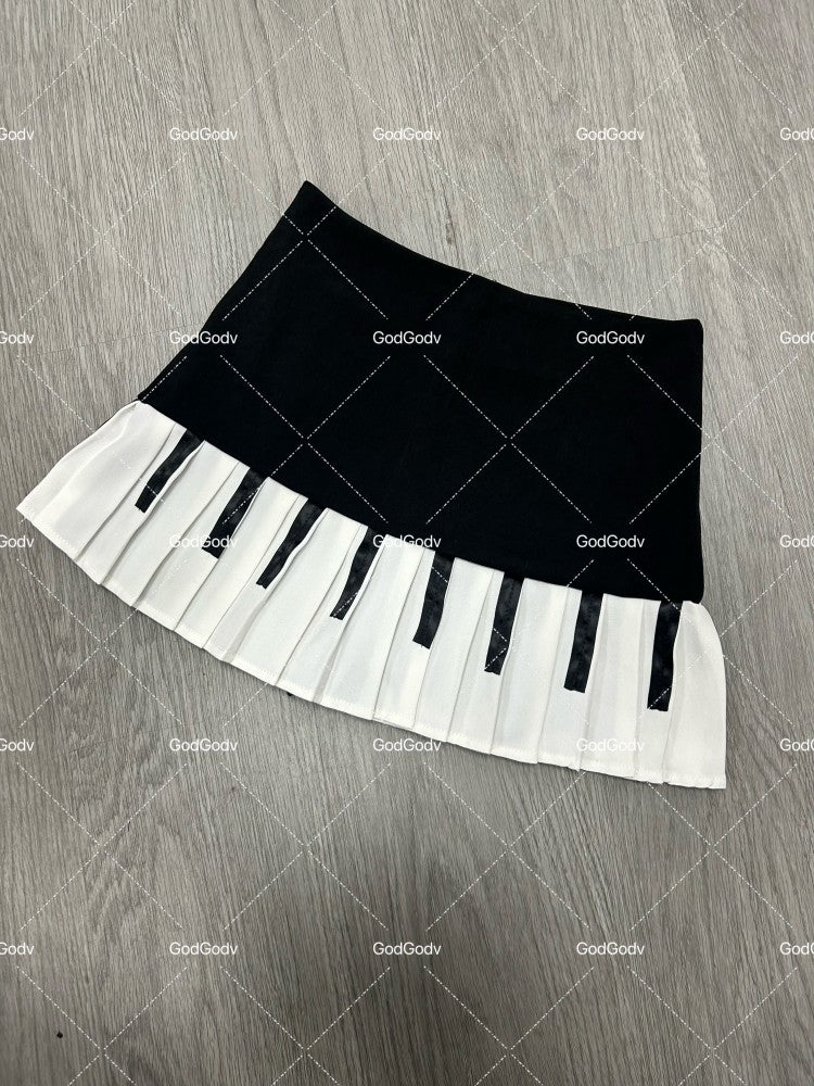 2000s Aesthetic Elegant Women Piano Skirt Stripe Design Y2k Slim Mini Skirt Female Black White Spliced Korea Style Chic Outfits