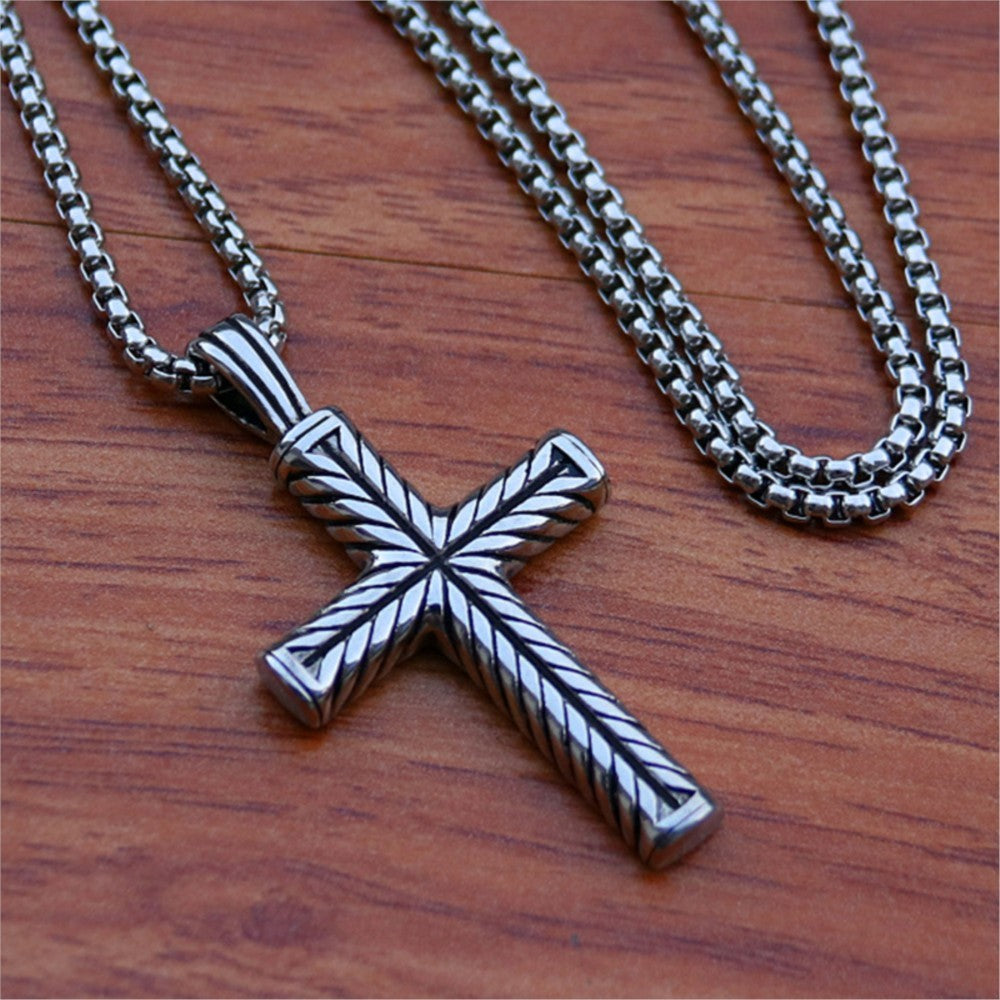 Colar com Pingente de Cruz com Padrão Retorcido Retrô Simples Corrente de Aço Inoxidável Cor Prata Joias Hip Hop Presentes Para Mulheres Homens