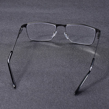 High Quality Stainless steel Reading Glasses Men Women Fashion Presbyopic Eyeglasses Business Hyperopia Anti Blue Light Eyewear1