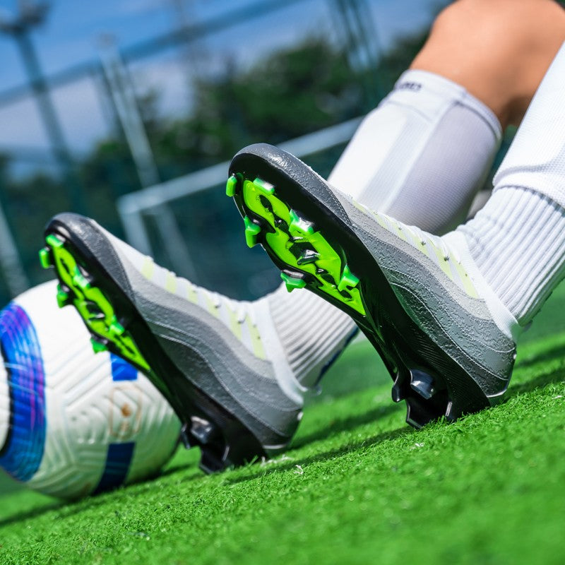 2511 Mens Soccer Shoes Ultralight Turf Soccer Cleats for Kids Sneakers TF/FG Training Football Boots Chuteira Campo 34-45