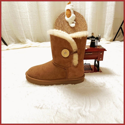 A pair of pure sheepskin and wool winter snow boots for women, warm and comfortable. Simple and fashionable women's shoes