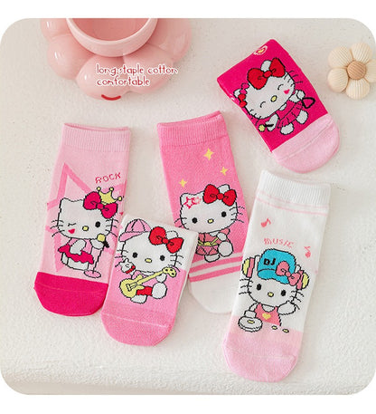5 pares de meias de algodão de cano médio Kawaii Sanrio Cinnamoroll Kuromi para meninas e meninos, meias de algodão de cano médio de desenho animado para primavera e outono