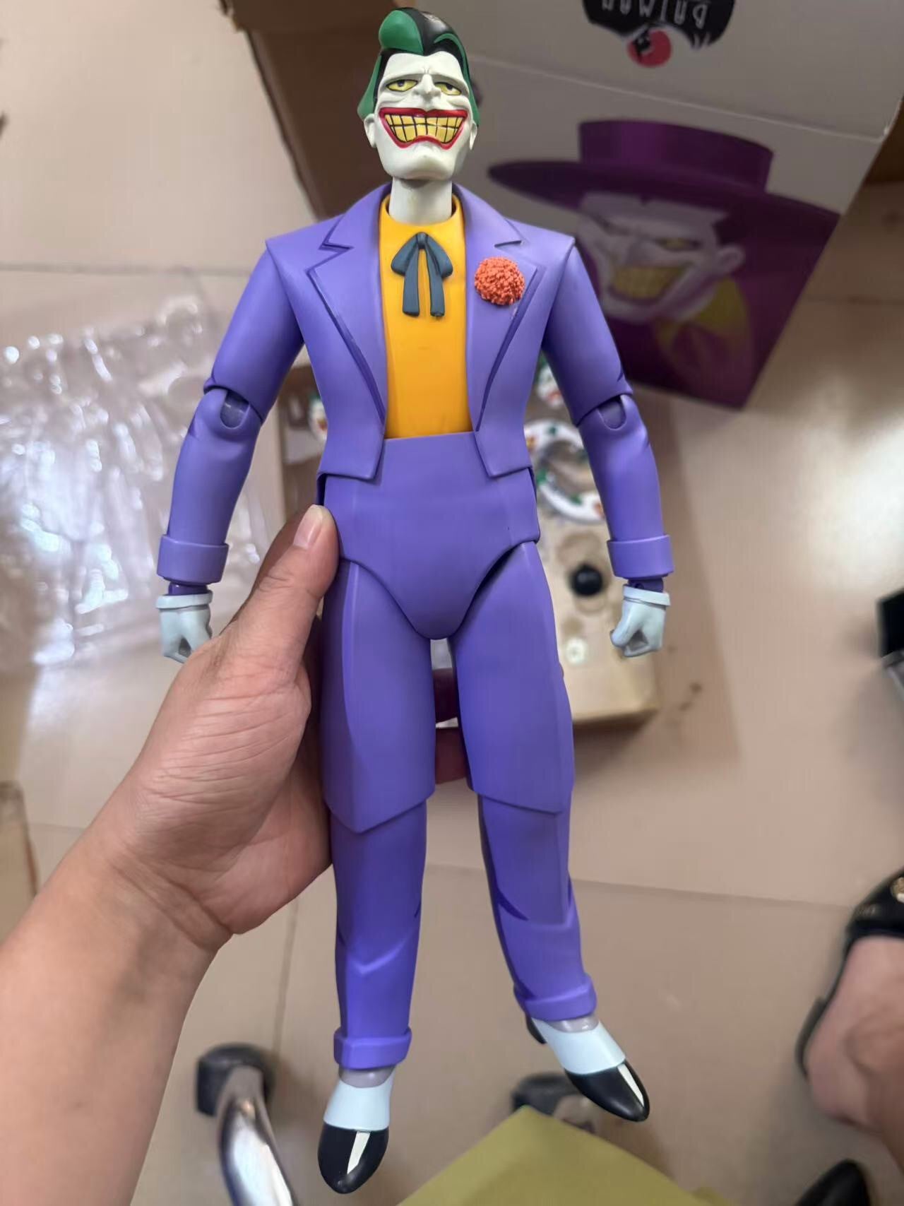 DC Mondo Joker 1/6 Action Figure Batman Anime Articulated Figure - 1:6 Scale 12-inch Regular/Deluxe version Collectible Gift Toy