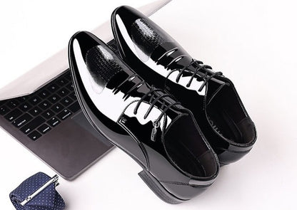 Sapatos Sociais Masculinos de Amarrar em Couro Envernizado Preto Bico Fino Estilo 2025 Preço Baixo Luxo Designer Escritório Terno 39 Masculino