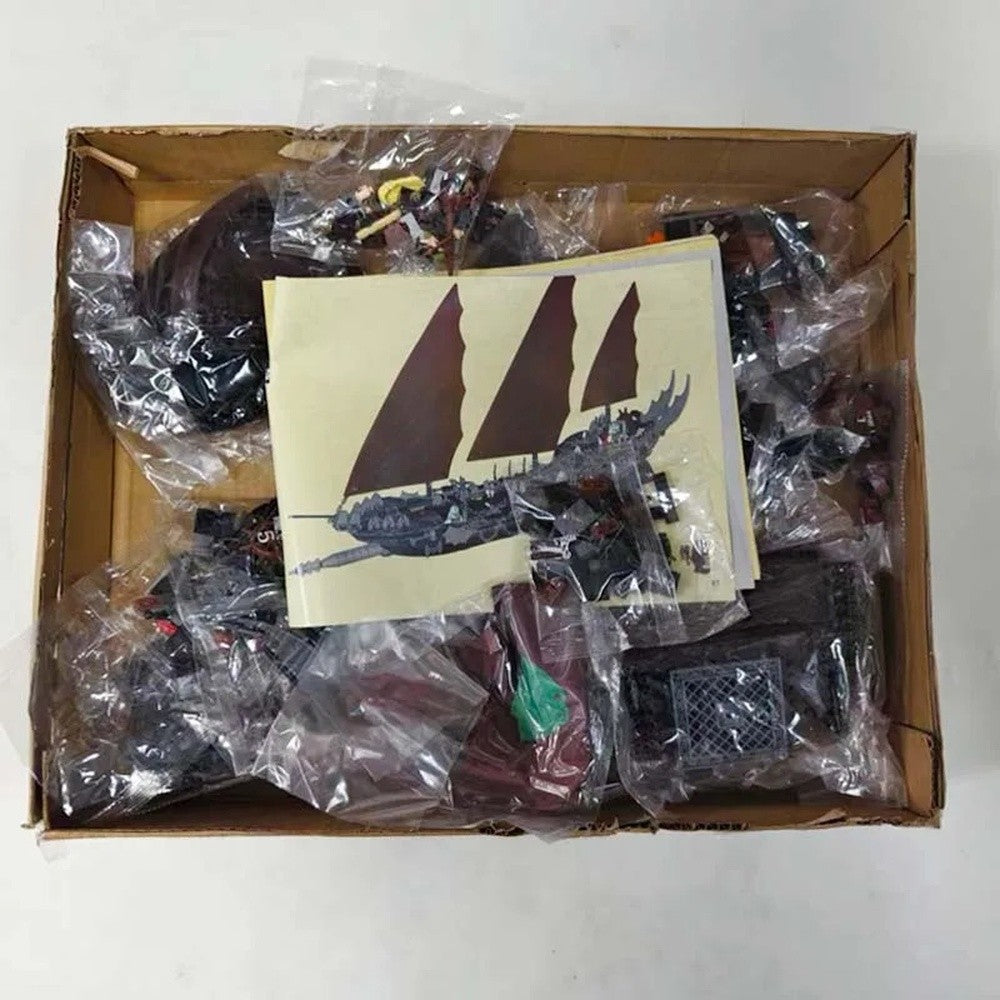756PCS Ambush Ship Model Kit 79008 Detailed Sea Adventure Ship DIY Educational Toy Christmas Birthday Gifts for fans Friends