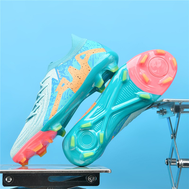 New Men Soccer Shoes Football Boots Grass Cleats Indoor Adult Non-Slip Boys Adult Futsal Sport Ultralight Turf Comfortable