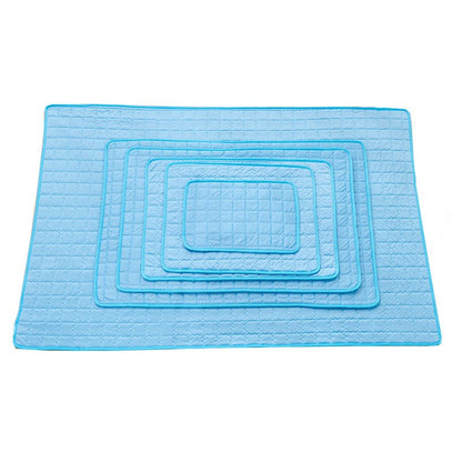 Colchonete Refrescante para Cães e Gatos, Almofada de Seda Gelada à Prova de Umidade, Colchão para Pequenos Animais no Verão, Cama Fria, 5 tamanhos