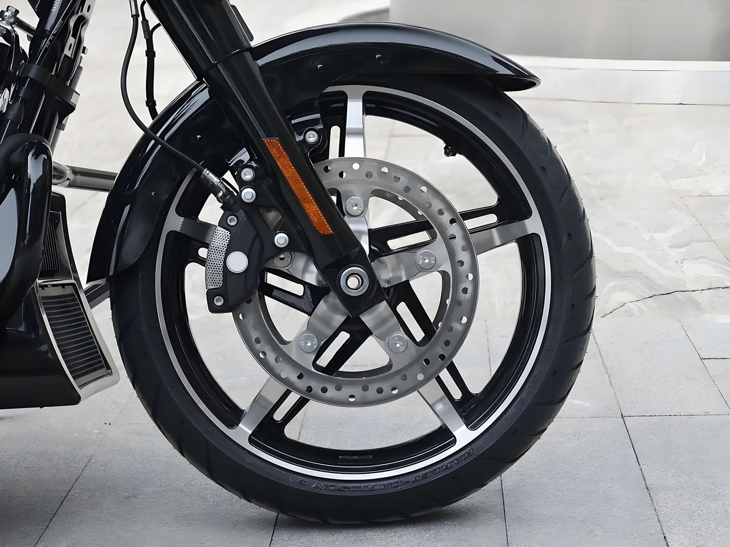 Motorcycle 19'' Front Fender Wheels Wrap Iron Short Mudguard For Harley Touring Road King FLHR Street Electra Glide FLHTK 14-23
