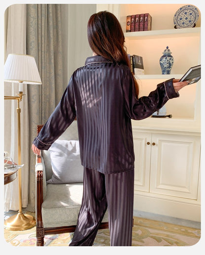 Women's Ice Silk Pajama Set Long Sleeve Long Pants Lightweight Sleepwear for Spring And Autumn Comfortable Homewear Pj Set