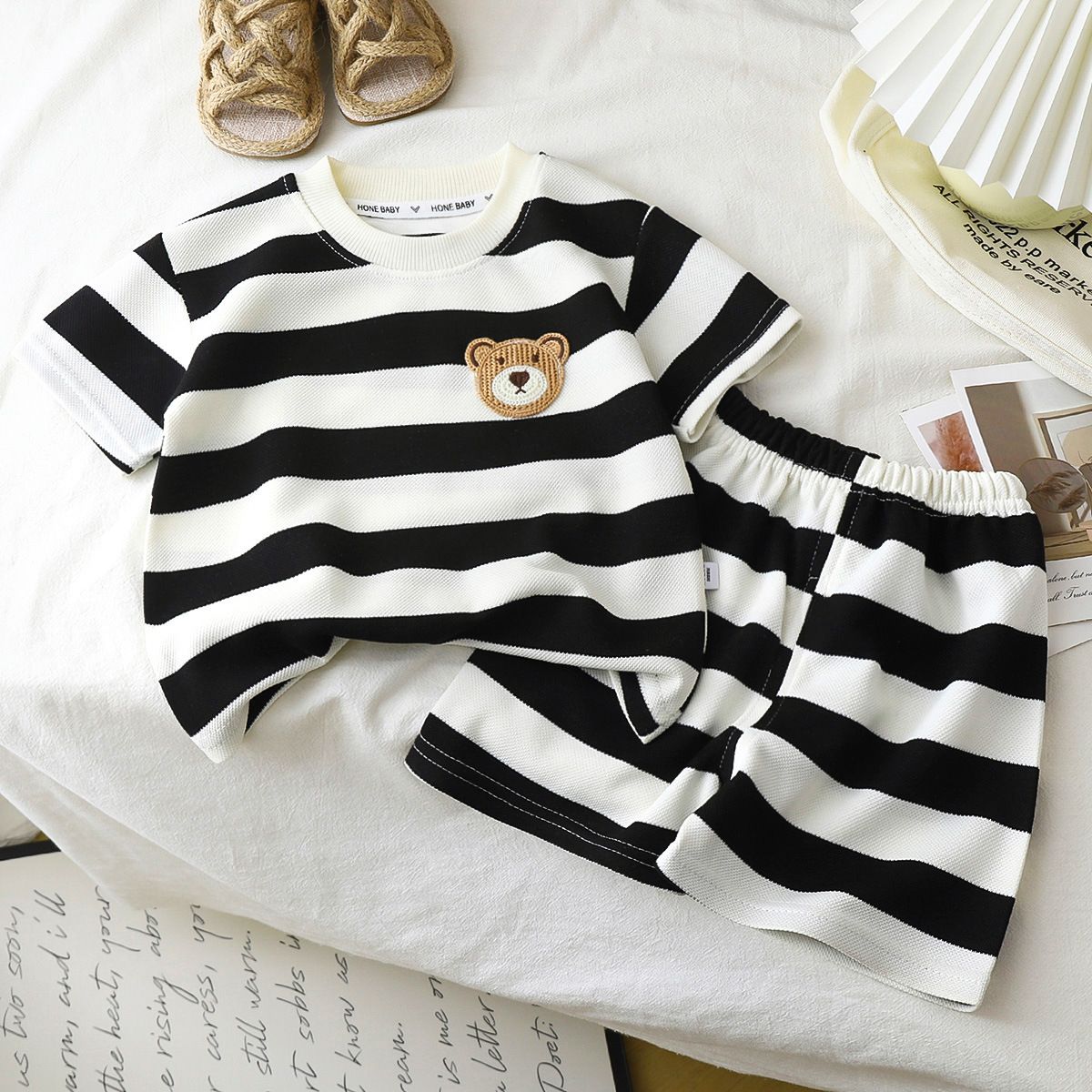Conjunto Infantil 2PÇS Novo Verão Manga Curta +Shorts Listrado Menino Menina Criança Camiseta Roupa de Bebê Roupa Infantil