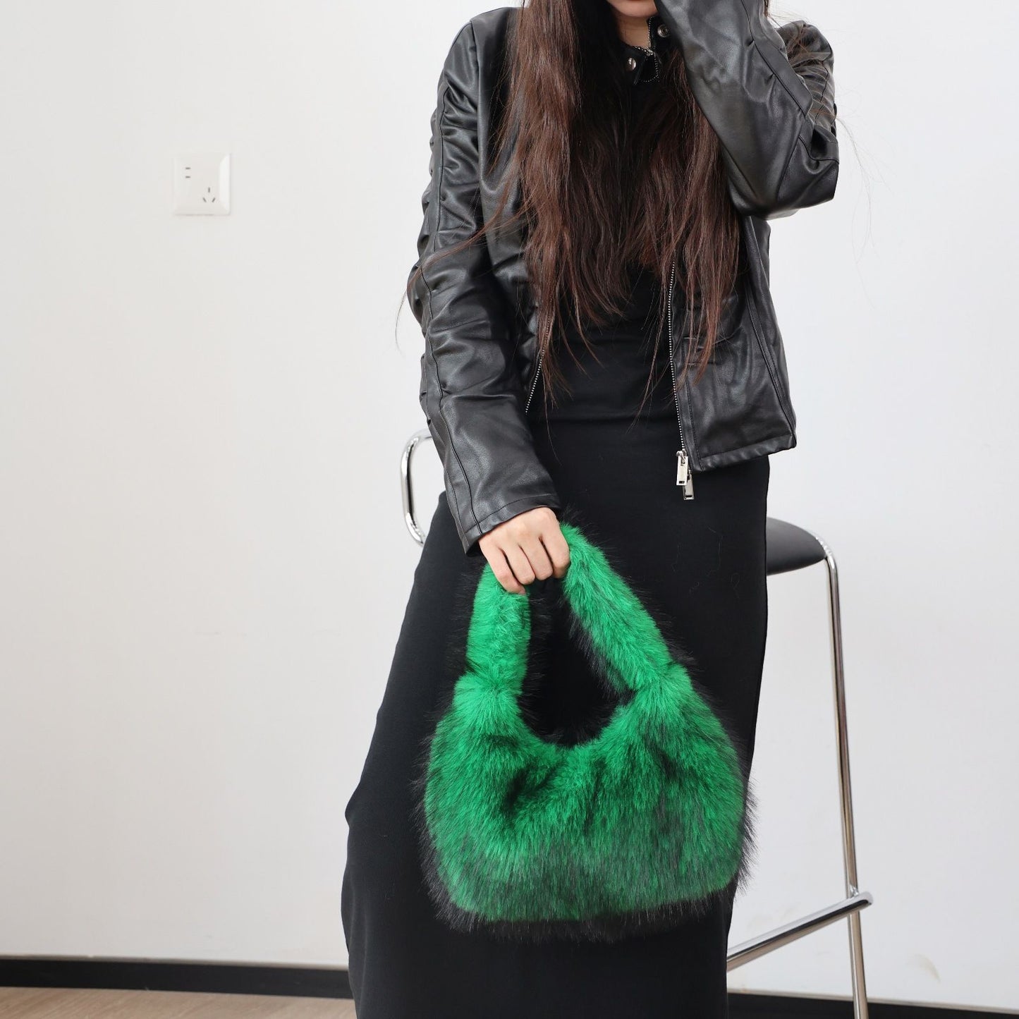 Solid Color Plush Dumpling Bag Simple Style Niche Design Faux Fur Handbag Tote Small Women's Underarm Hobo Bag