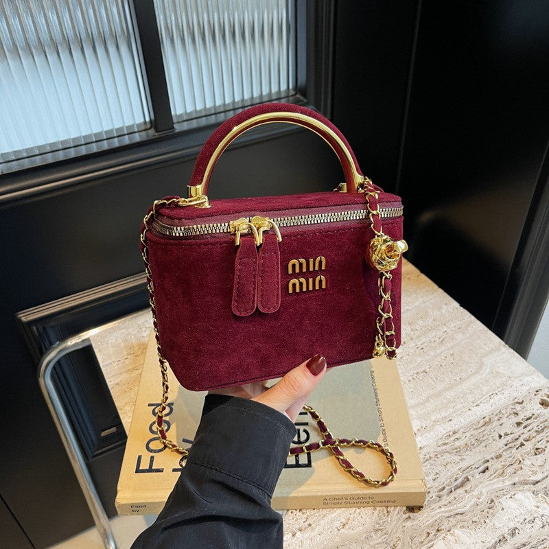 2025 Light Luxury Designer Retro Box Bag Female Korean Version of The Texture One-shoulder Messenger Mini Earphone Lipstick Bag