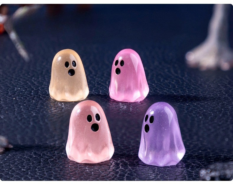 10/20/50pcs Luminous Ghost Figures Glowing At Night Action Figure Mini Micro Landscape Miniatures Halloween Decoration Gifts