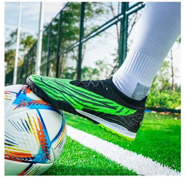New Men Soccer Shoes Grass Professional Training Football Shoes Society Cleats Football Field Boots Fast Indoor Sneaker Non Slip