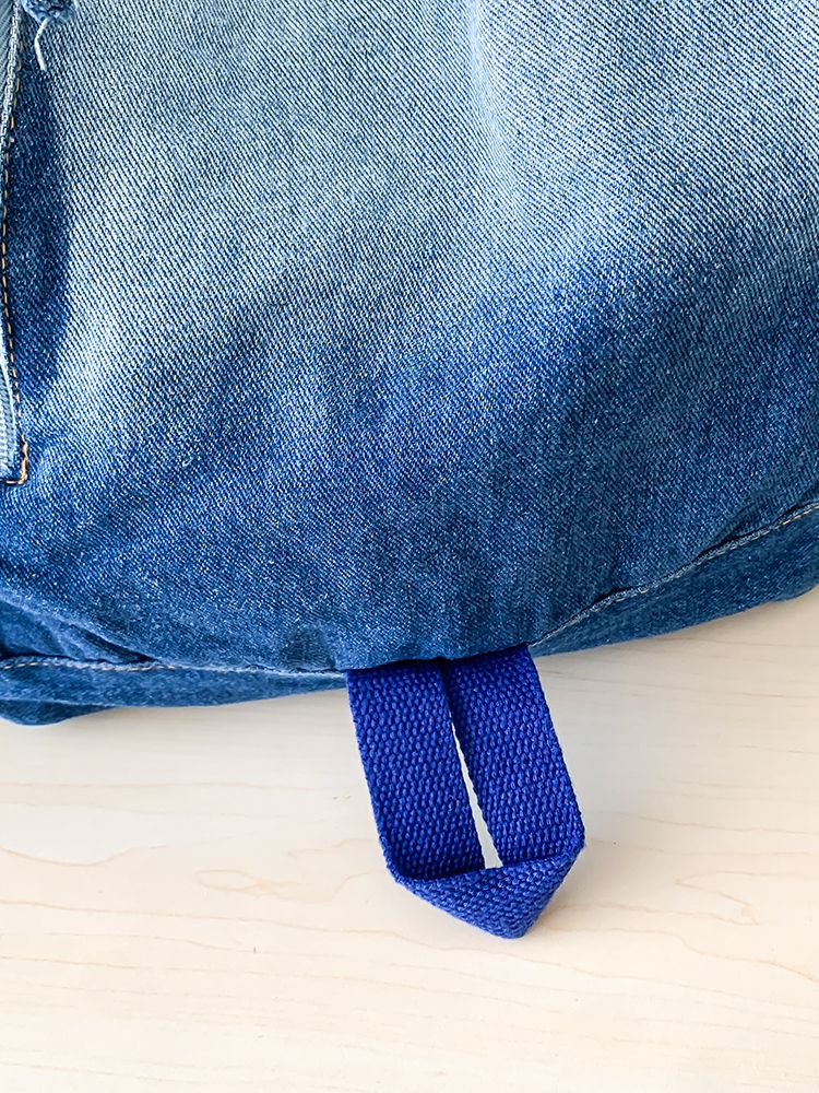 Men's and Women's Backpacks, Student Schoolbags, Large-Capacity Washed Denim Bags