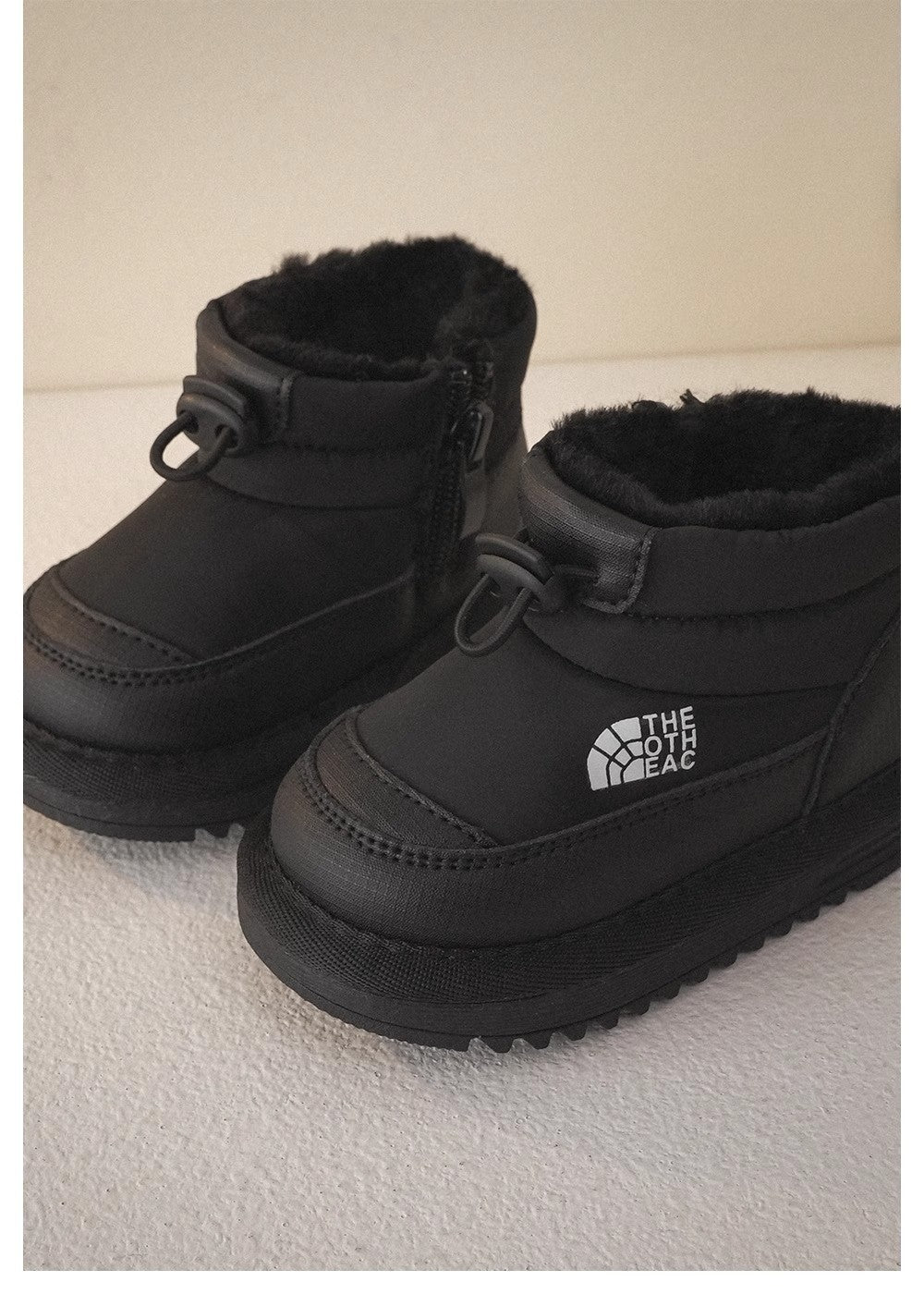 Children's Snow Boots Winter Boys Plush Thicken Platform Cotton Shoes Comfortable Girls Warm Waterproof Fashion Warm Plush Shoes