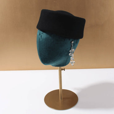 Novas Boinas de Feltro de Lã Rígidas de Topo Côncavo Estilo Britânico Retrô Vintage Chapéus Fedora Chapéus Fascinators para Casamento Eventos Formais