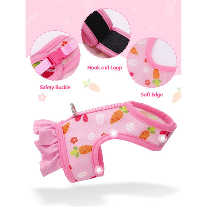 Um conjunto de arnês de peito universal para coelhos de estimação com estampa fofa de rabanete e coleira de tração para uso externo