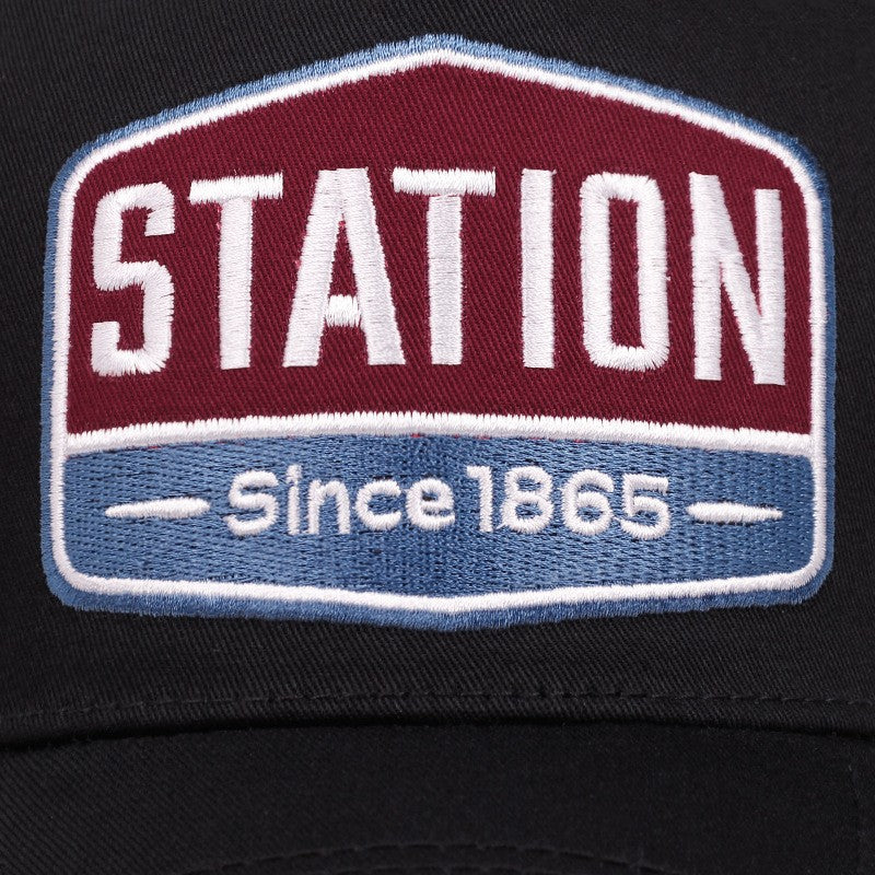 Unisex Baseball Cap Classic STATION Letter Pattern Mesh Cap Men And Women Breathable Streetwear Summer Trucker Hat