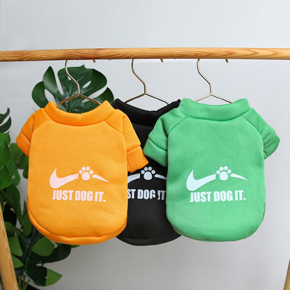 Roupas de outono e inverno para animais de estimação, moletom de veludo com gola redonda e letras inglesas fofas, roupas universais super fofas para gatos e cachorros, modernas