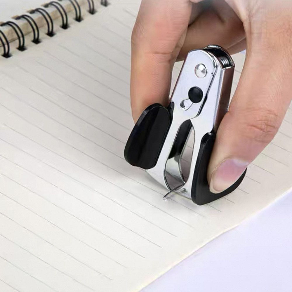 1PC Professional Staple Remover, Mini Portable Carrying Lock, Suitable for School, Office and Home (Random Color)