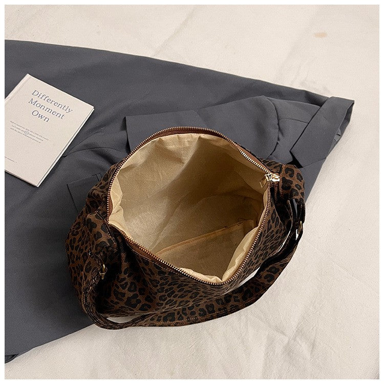 Trendy Casual Soft Textile Women's Shoulder Bag Large Capacity Leopard Print Female Retro Crossbody Bag For Commute Outings