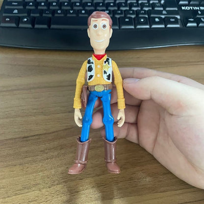 QUENTE Disney Toy Story 3 Buzz Lightyear Woody Boneco Anime Modelo Estátua Ornamento Pingente Boneca de Ação Coleção Presente de Natal Infantil