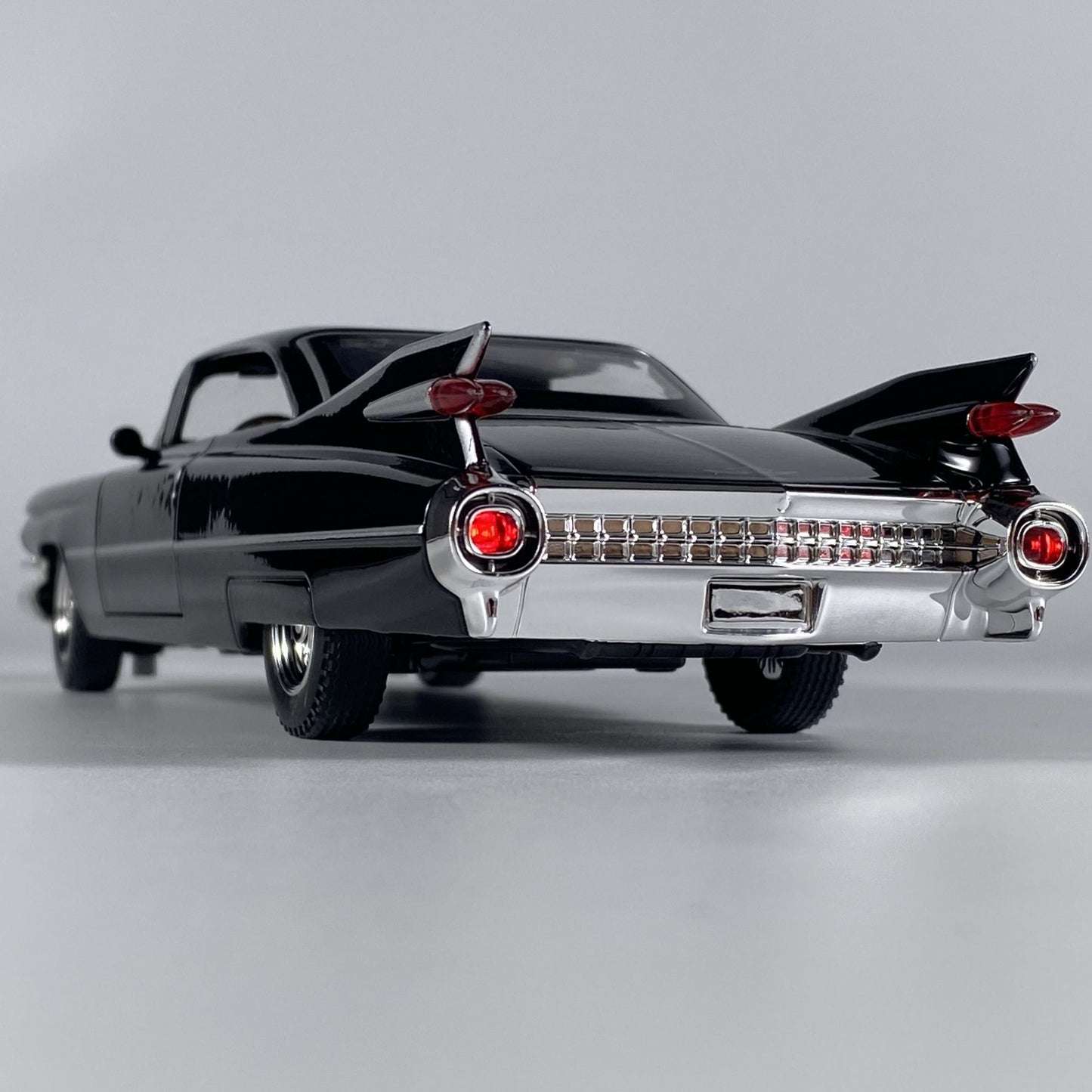 1:24 Cadillac Eldorado Biarritz 1959 Série 62 Liga Diecast Modelo Miniatura Voiture Decoração de Casa Presentes de Natal Para Crianças