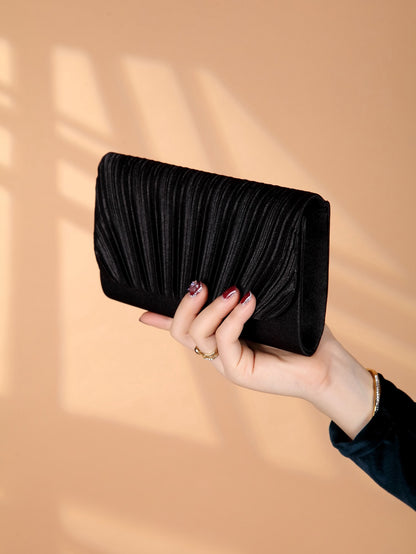 Classic fashion girl party girl chain clutch, light luxury romantic simple mini handbag and chain shoulder crossbody bag.