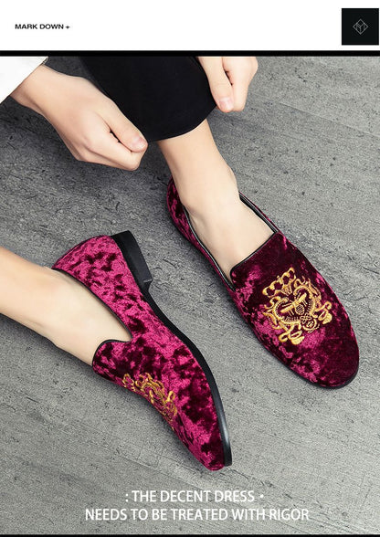 2022 Wedding Dress Shoes Casual Men Loafers New Big Size Lazy Peas shoes Embroidery Moccasins Shoes Suede Leather shoes Zapatos