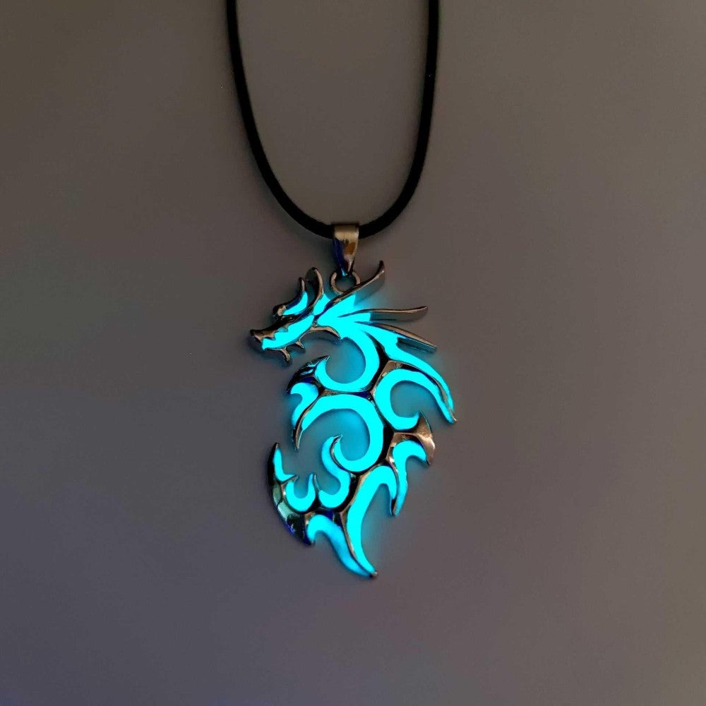 Colar com Pingente de Lua Luminosa para Meninas Adolescentes Colar Gargantilha Brilha no Escuro Joias Presentes ????????