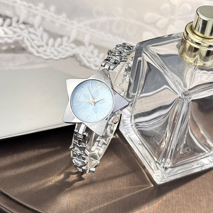 New Creative Fashion Minimalist Holiday Star Bracelet Watch Jewelry High-End Ladies Quartz Watch Elegant Timepiece Accessory