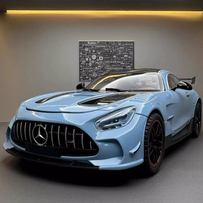 Grande 1:18 Mercedes Benz GTR Miniatura de Carro de Liga Leve Coleção Simulação Diecast Som e Luz Veículo Brinquedos Carro Para Presentes Infantis