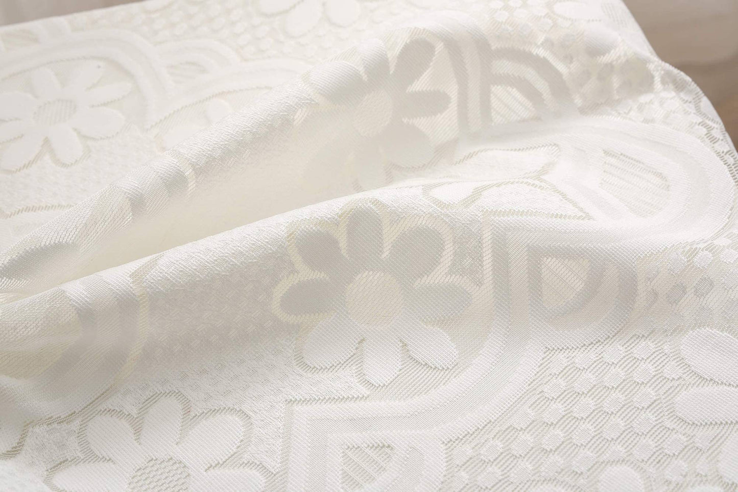 Square Lace Tablecloth  White Flower retro European Embroidered Dinning table  linen Cover wedding party garden home decoration