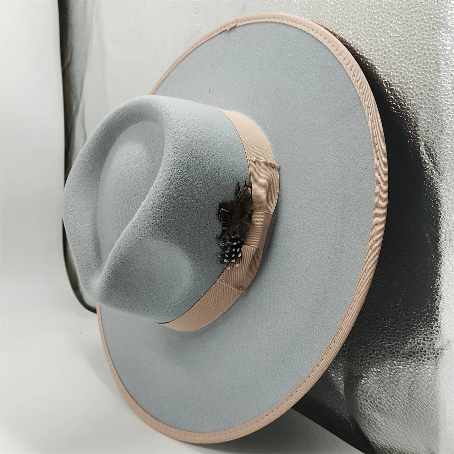 Chapéu Fedora Pintado à Mão Masculino e Feminino Chapéu Panamá Moda Primavera Outono com Pena Envolta Chapéu Fedora de Lã com Aba Grande