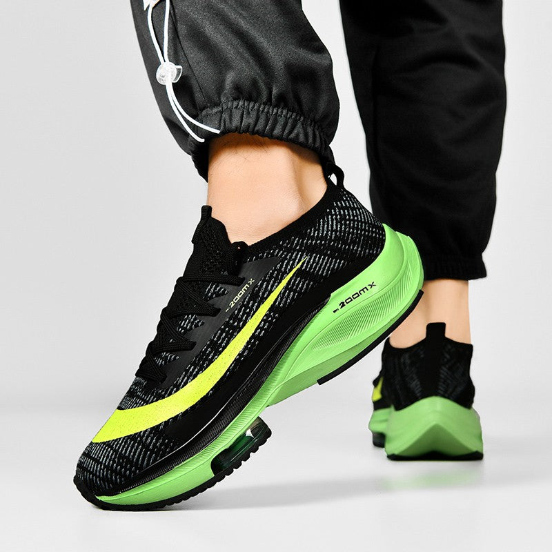 Tênis de Corrida Masculino Respirável Amortecimento de Corrida ao Ar Livre Tênis de Caminhada Tênis de Luxo para Casais Sapatos Antiderrapantes de Malha para Todo-Terreno
