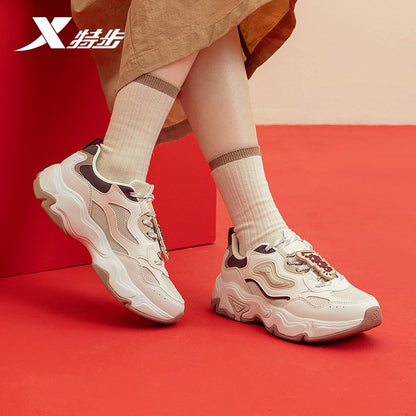 Xtep Star Trails 2.0 Women's Low Top Casual Shoes 2025 Spring Breathable Non-slip Thick Sole Leisure Sports Shoes 975118320005