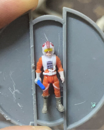 Hasbro Star Wars Série 1/72 Aayla Secura R2-D2 Boba Fett Darth Vader Produtos Genuínos a Granel com Defeitos Boneco de Ação