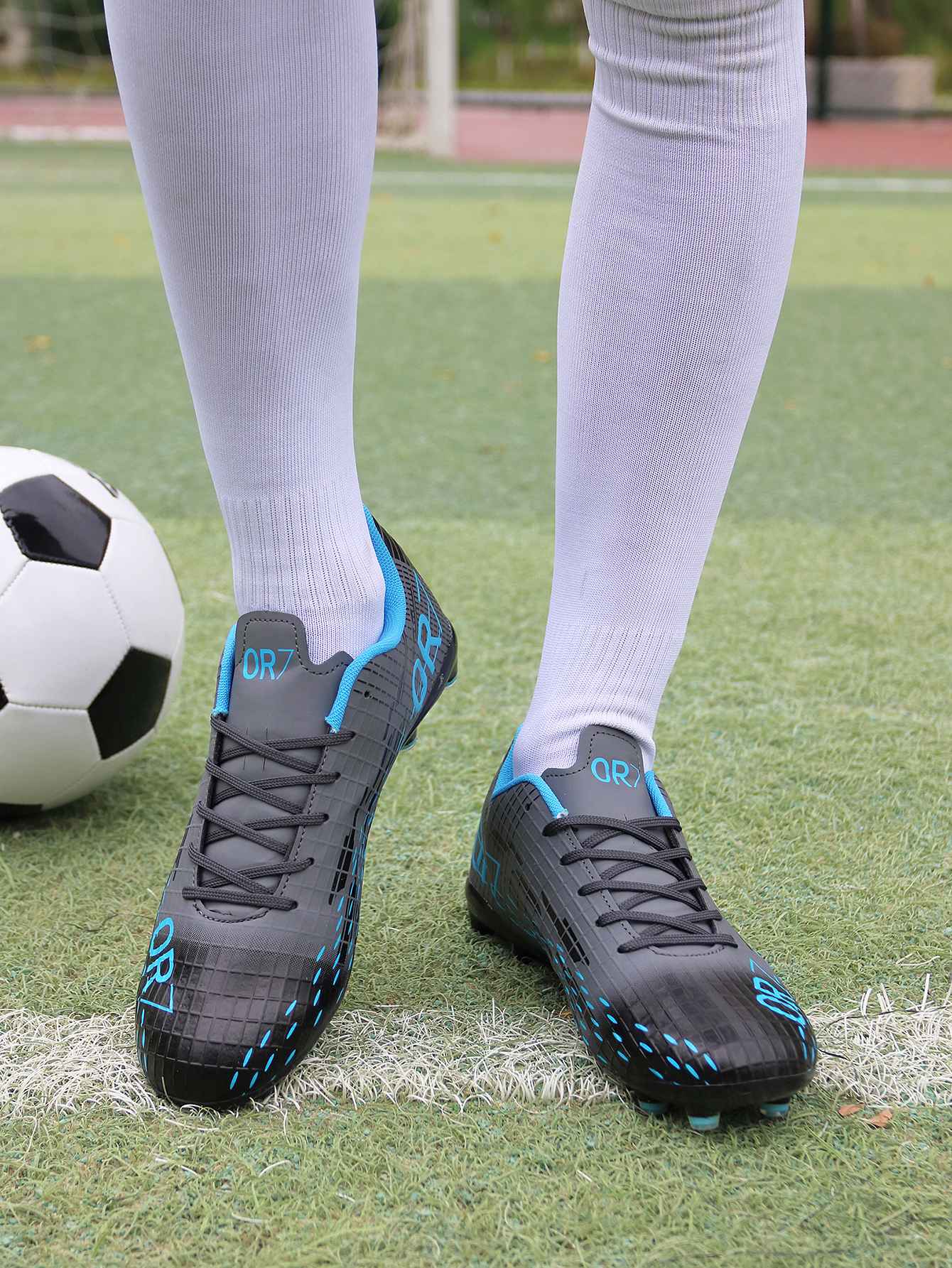 TF/FG Football Field Boots Original Men Women Studded Football Shoes Turf Match Ultralight Soccer Shoes Cleats Unisex Resistant