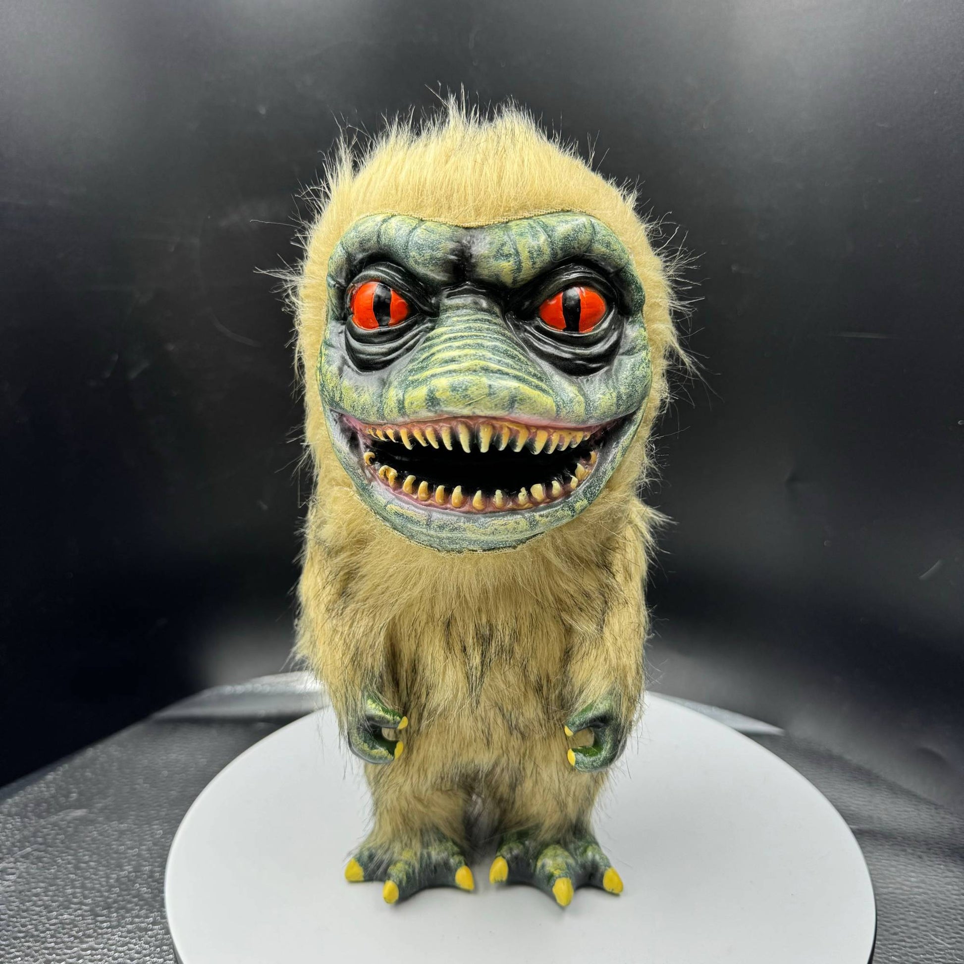 Critters Monster Doll Figurine Realistic Movie Alien Little Monster Doll Collectible Props Gift For Fans Kids Halloween Decor
