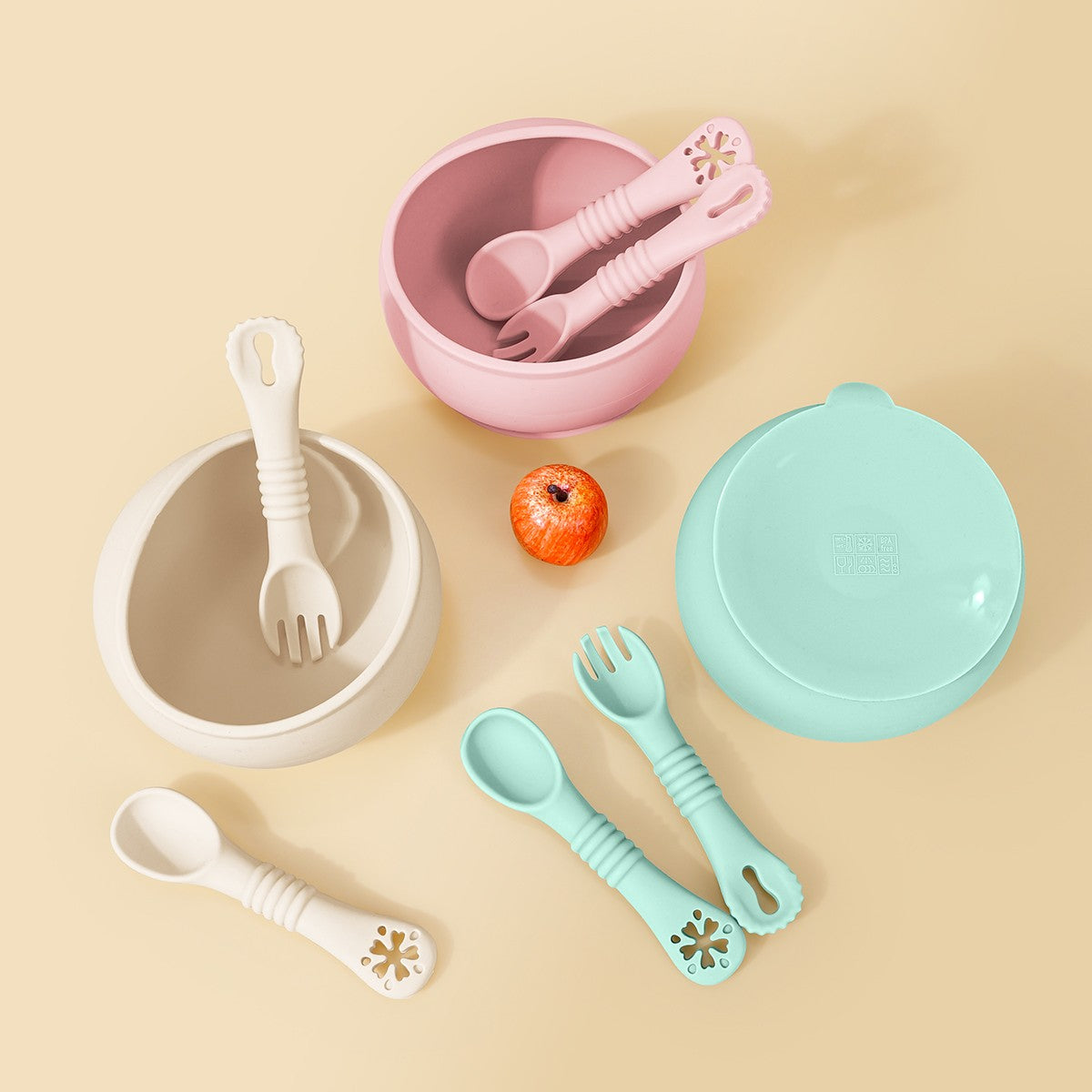 3Pcs Silicone Baby Feeding Bowl Set Learning Dishes Suction Bowl Feeding Spoon For Baby Toddler Training Bendable Chew Utensils