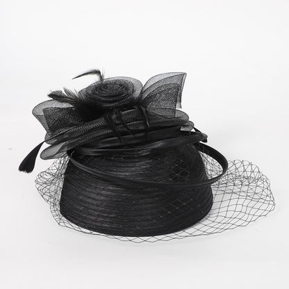 FS Casamento Igreja Chapéus Vermelhos Fascinadores Para Mulheres Com Véu de Pena Festa Coquetel Adorno de Cabeça 2025 Senhora Elegante Chapéu Kentucky Derby